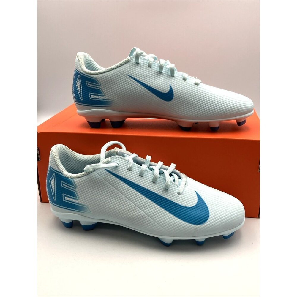 Soccer Shoes NIKE MERCURIAL VAPOR 16 CLUB MG Size 4.5 Men’s/ 6 Women’s